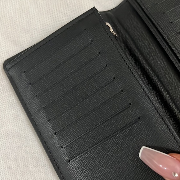 Louis Vuitton Graphite Brazza Long Wallet - Picture 4 of 12